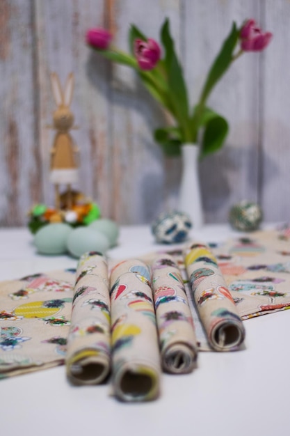 kompozycja trzech haftów